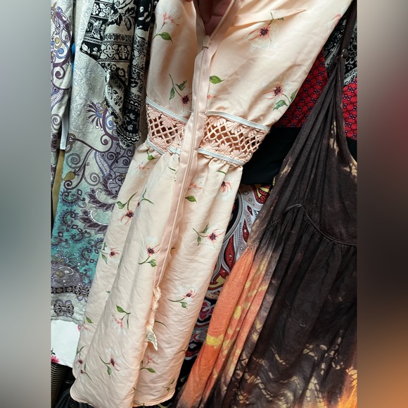 [E&M| small sleeveless formal dress] - Picture 2 of 4